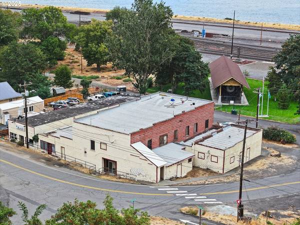 Wishram, WA 98673,372 MAIN ST