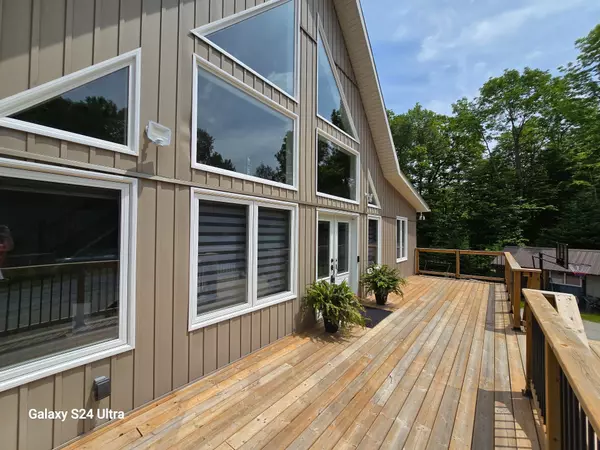 Highlands East, ON K0L 1M0,1097 Cheddar RD