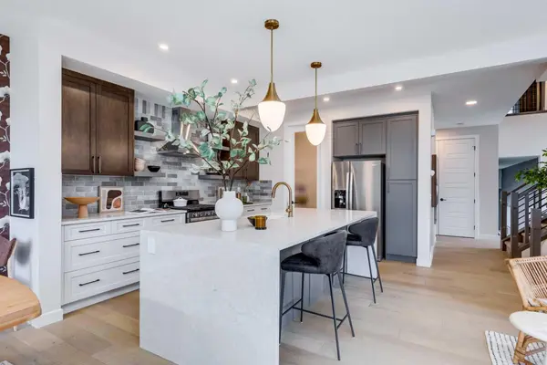 455 Crimson Ridge PL NW, Calgary, AB T3L 0K7