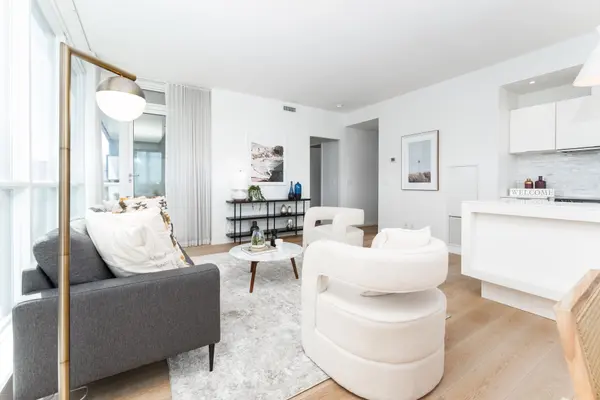 Toronto C01, ON M5V 0K4,8 Charlotte ST #2103