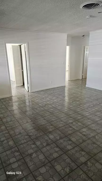 Deerfield Beach, FL 33441,371 N Deerfield Ave