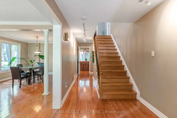 Caledon, ON L7E 0A5,52 Palmer CIR