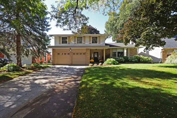 4231 Dunvegan RD, Burlington, ON L7L 1P9