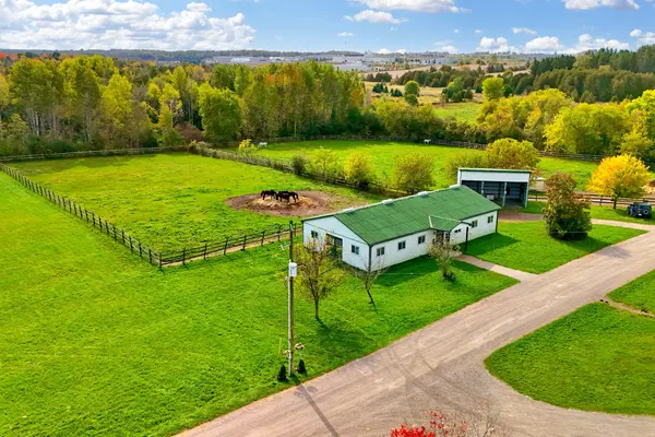 East Gwillimbury, ON L0G 1V0,18054 Warden AVE