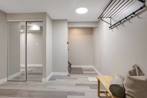 Kitchener, ON N2M 1E4,1506 Queen's BLVD