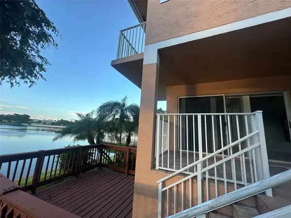 Fort Lauderdale, FL 33309,3243 NW 44th St #2