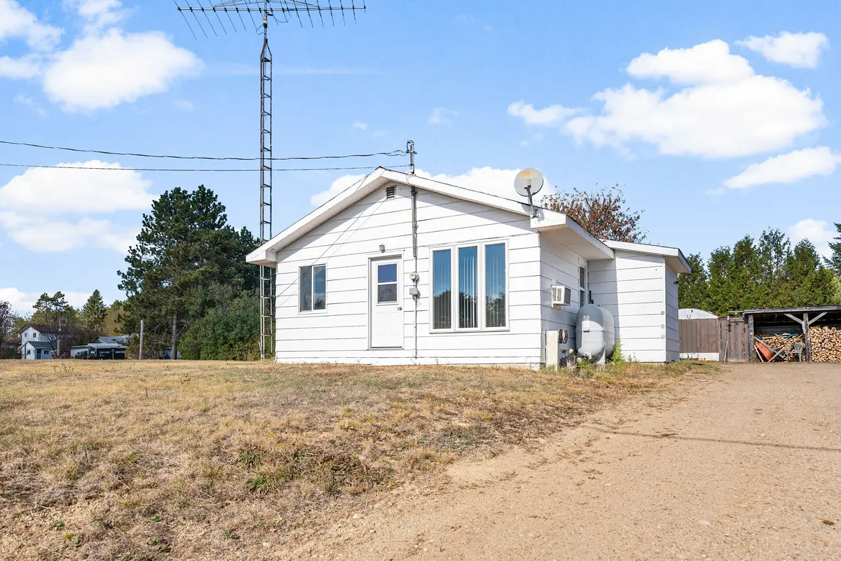 Madawaska Valley, ON K0J 1B0,22 Zilney ST