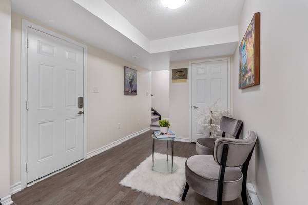 Milton, ON L9T 7E7,521 Fir CT