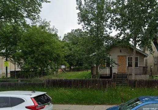1234 Victoria AVENUE, Regina, SK S4P 0N9