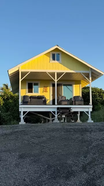 Naalehu, HI 96772,94-6534 HOLOWAI ST