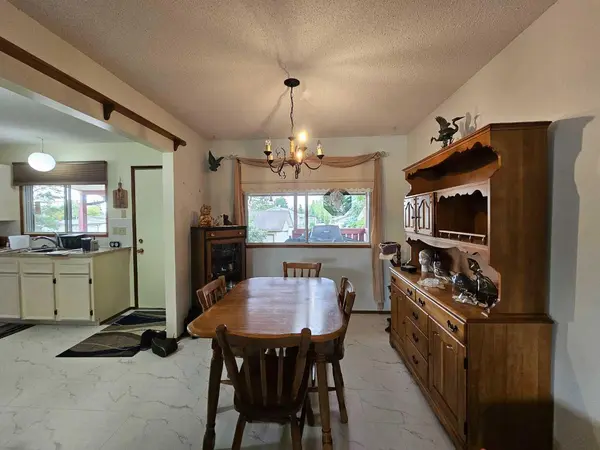 Olds, AB T4H 1X2,5201 42 ST