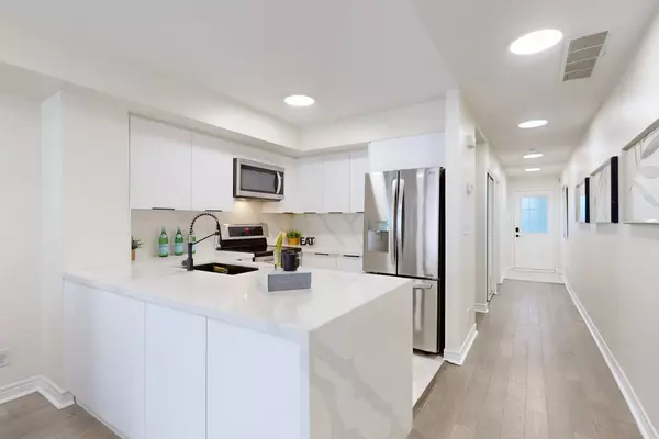 Toronto C07, ON M2R 3Y1,55 Cedarcroft BLVD #11