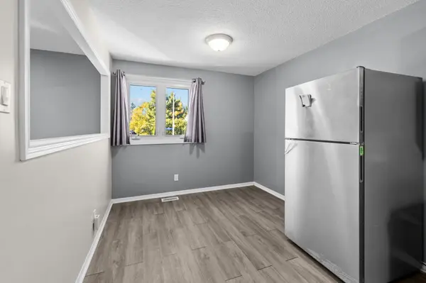 Kanata, ON K2L 1R4,82 Glamorgan DR