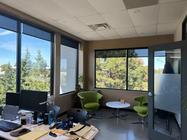 Hunt Club - South Keys And Area, ON K1G 5H9,2310 St. Laurent BLVD #316-320