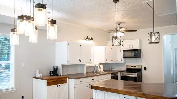 Telephone, TX 75488,213 County Road 2320