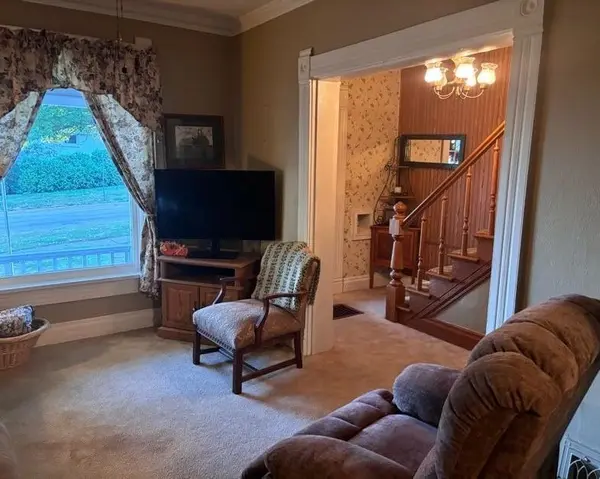 233 W High Avenue, Stockton, IL 61085