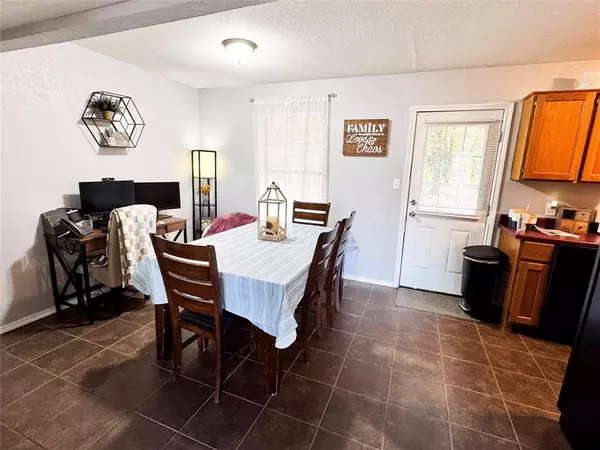 Blossom, TX 75416,1511 COUNTY ROAD 44900