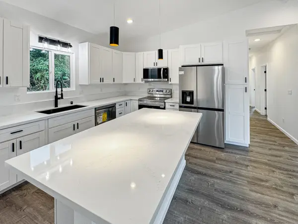 18-7846 LEONAKA RD, Mountain View, HI 96771