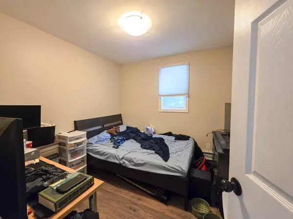 Timmins, ON P4N 6V8,430 Toke ST