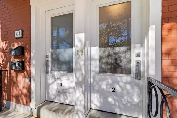 West Centre Town, ON K1R 6R6,871 Somerset ST W #1