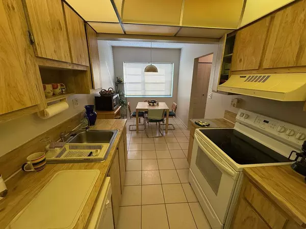 Tamarac, FL 33321,8405 NW 61st St #D315