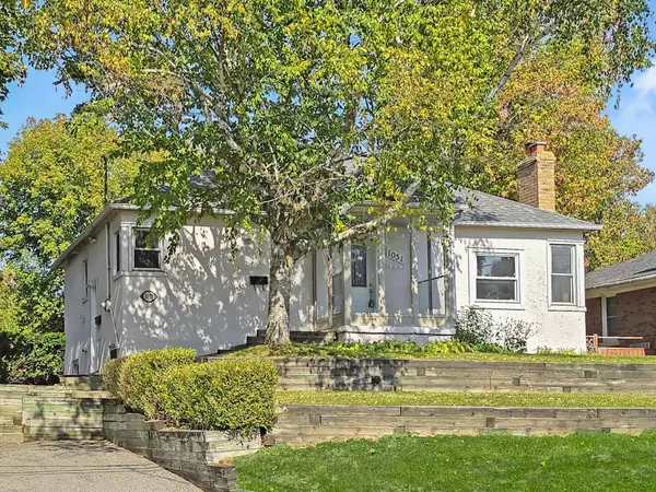 1051 Janette ST, Newmarket, ON L3Y 3C4
