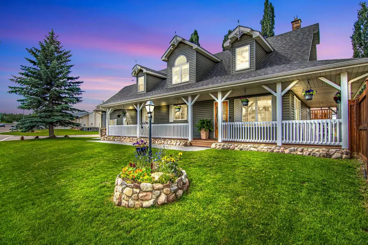 Sylvan Lake, AB T4S 1Y3,1 Fern Glade CRES