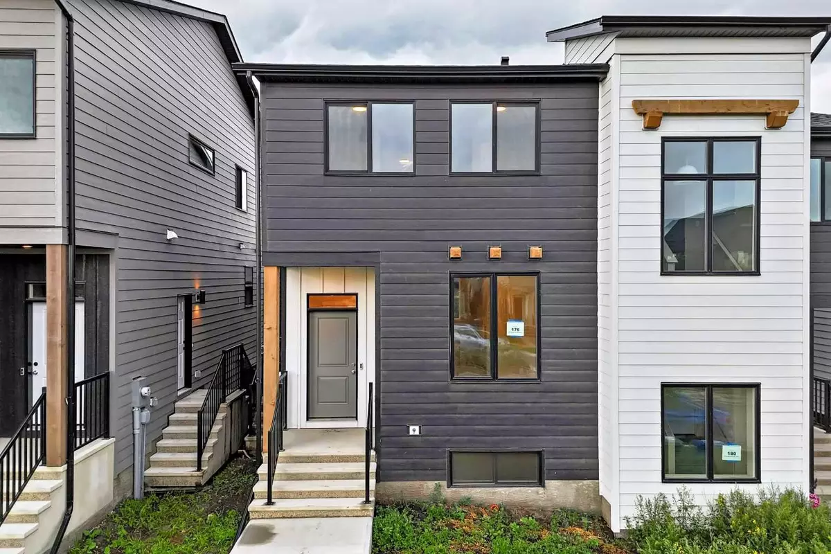 Airdrie, AB T4B0V2,176 Sawgrass Gate NW