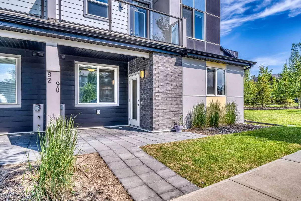 Calgary, AB T3N 1M6,90 Redstone WAY NE