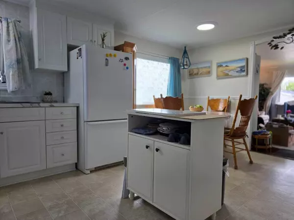Red Deer, AB T4P1C9,6834 59 AVE #16
