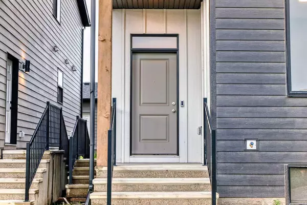Airdrie, AB T4B0V2,176 Sawgrass Gate NW