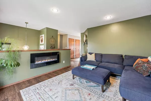 Didsbury, AB T0M0W0,245 200 Valarosa PL