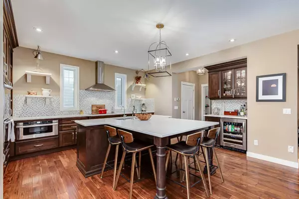 Airdrie, AB T4B 2C5,42 Cooperstown CT SW