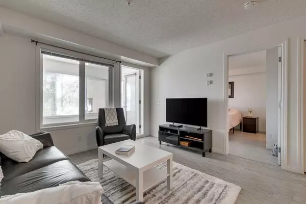 Calgary, AB T1Y 7L4,5200 44 AVE NE #2112