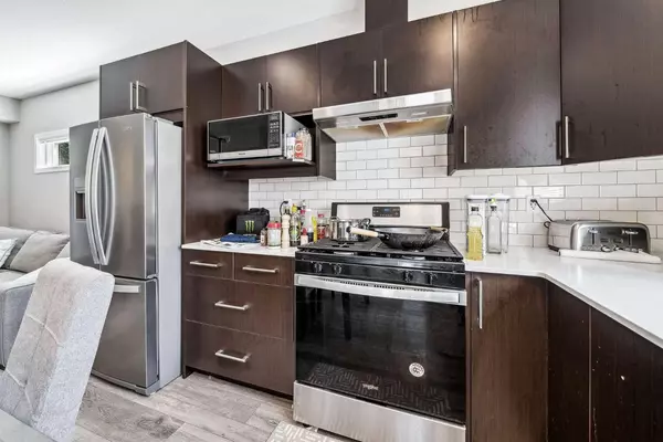 Calgary, AB T3N 1M6,90 Redstone WAY NE