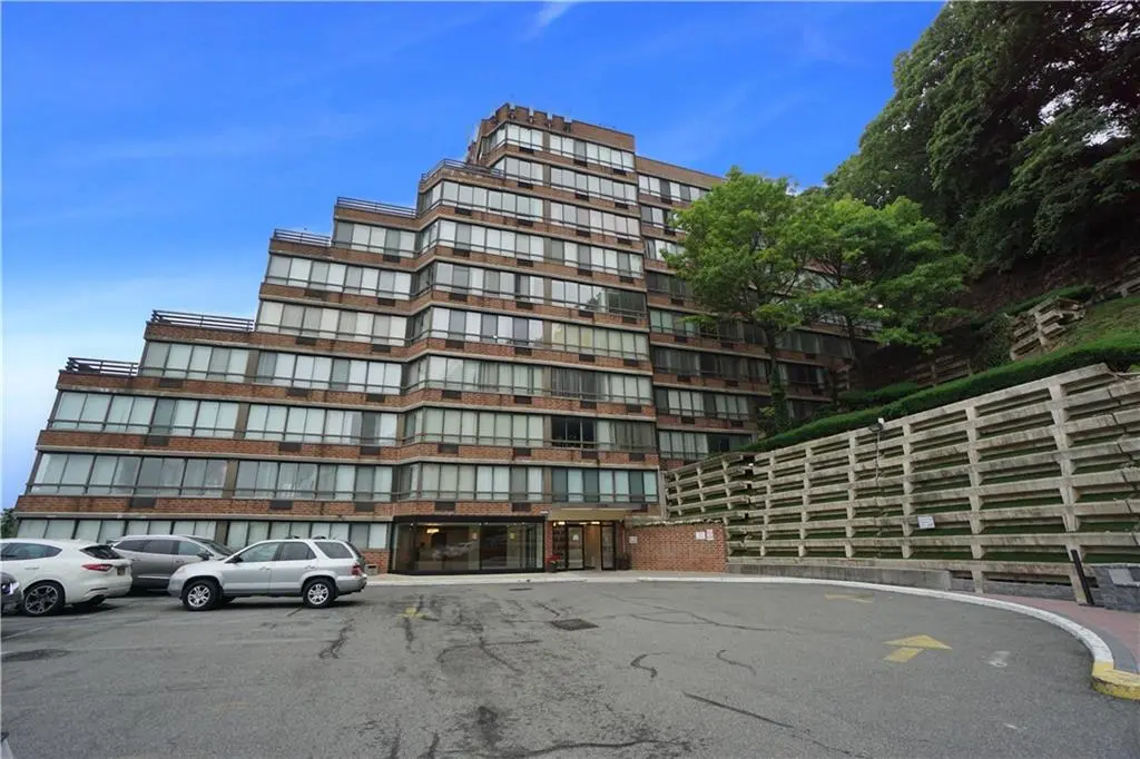 Staten  Island, NY 10304,755 Narrows RD North #602