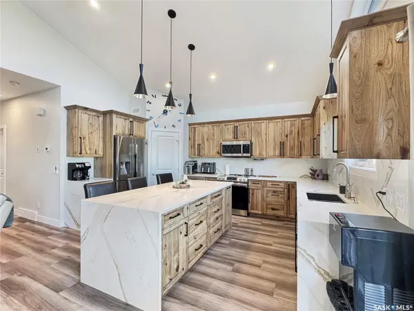 403-404 Park PLACE, Iroquois Lake, SK S0J 2G0