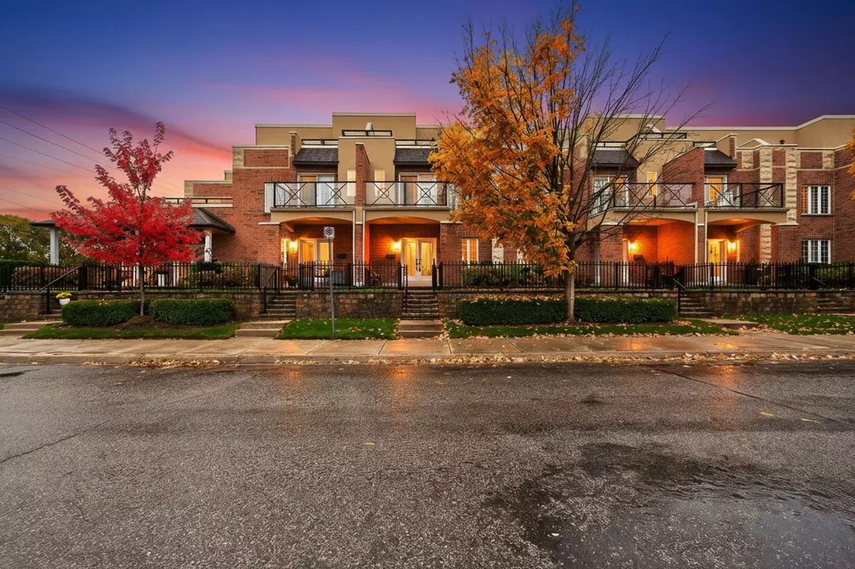 Barrie, ON L4N 5A2,23 White Oaks RD