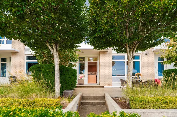 Nanaimo, BC V9R 0B8,38 Front St #12