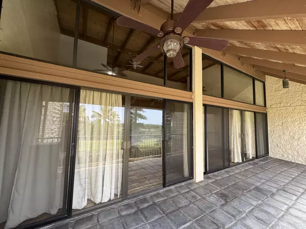 Kailua-kona, HI 96740,78-7070 KEAUHOU PUNAHELE II #E305