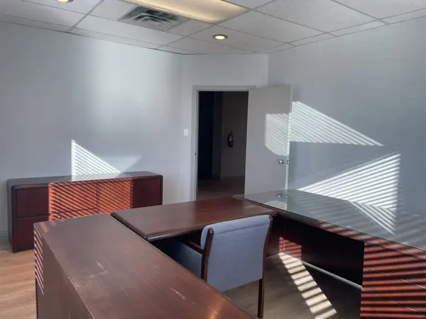 69-71 Dundas ST W #204, Quinte West, ON K8V 3P4