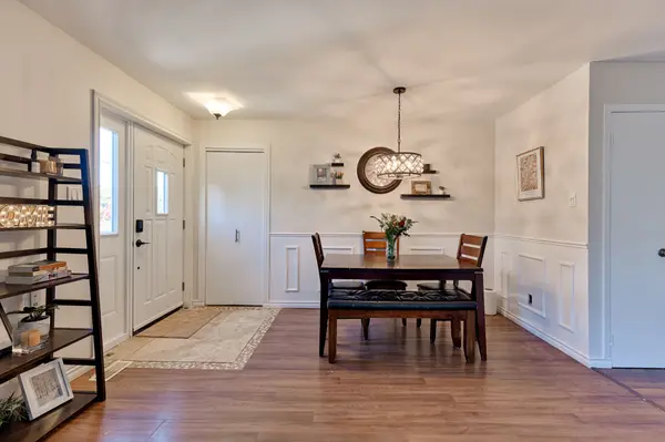 Petawawa, ON K8H 1S4,20 John ST