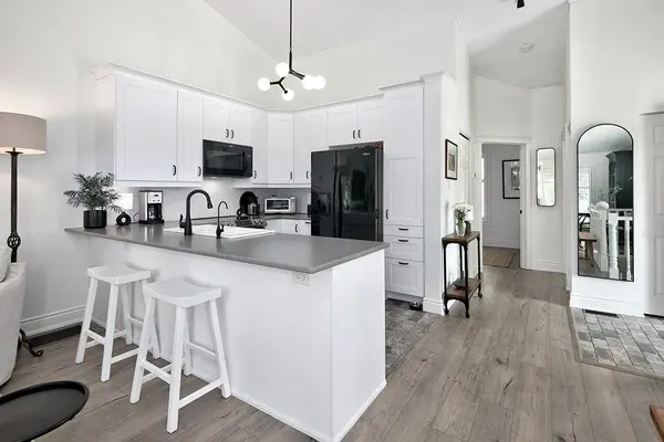 Meaford, ON N4L 1R4,83 Victoria ST #16