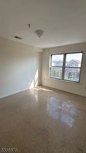 Elizabeth City, NJ 07206,600 Fulton St #306