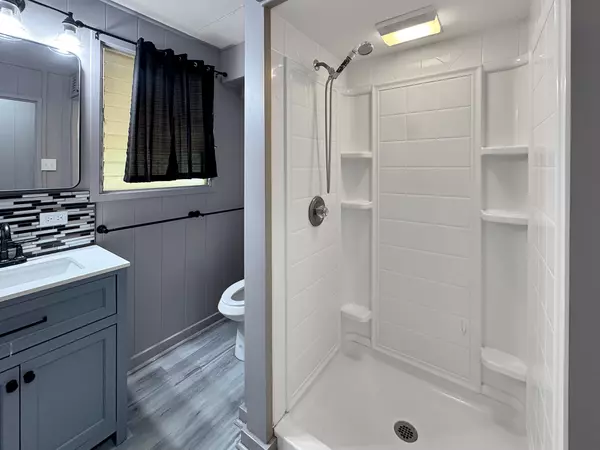 Hilo, HI 96720,70 KAIKUONO ST