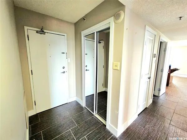 Saskatoon, SK S7K 2P5,320 5th AVENUE N #607