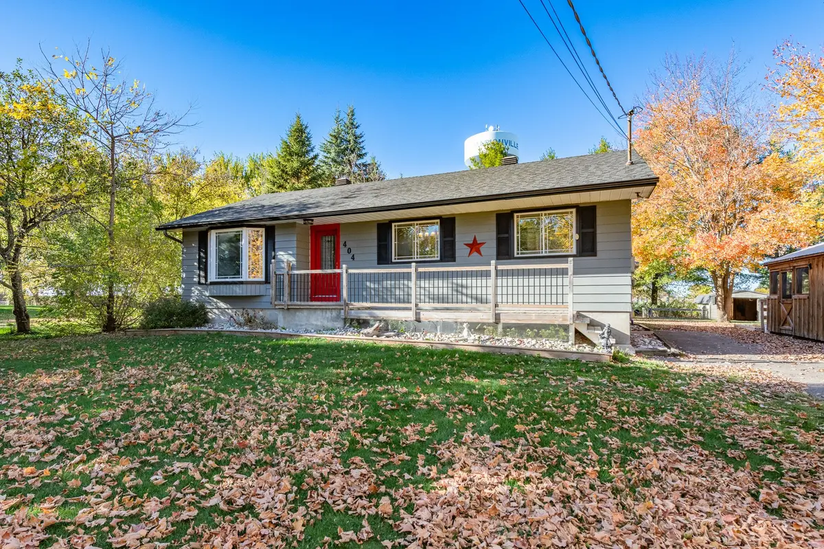 Russell, ON K4R 1E5,404 Bouchard ST