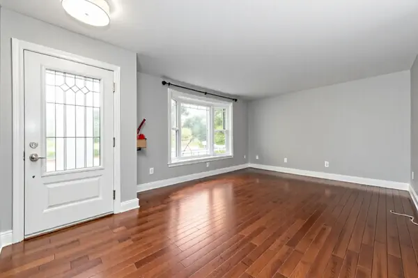 Russell, ON K4R 1E5,404 Bouchard ST