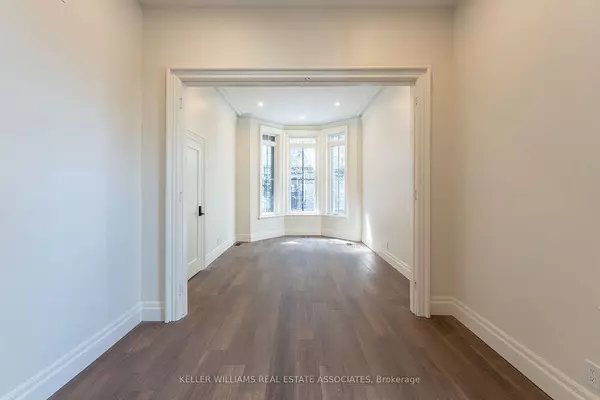 Toronto C01, ON M5V 1H6,54 Stewart ST