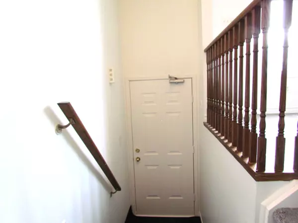 Mississauga, ON L5M 8E4,3056 Eglinton AVE W #69